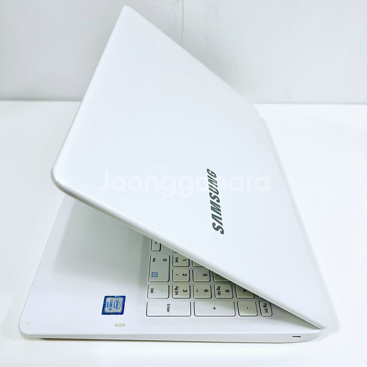 고성능i3 램8기가 SSD256기가 삼성15인치 노트북--3