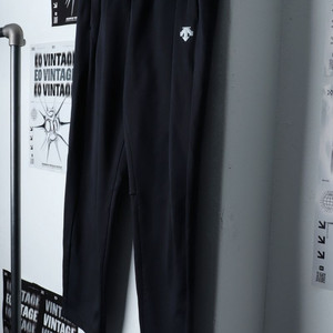 W(L-XL) 데상트 트레이닝복 바지 블랙 올드스쿨