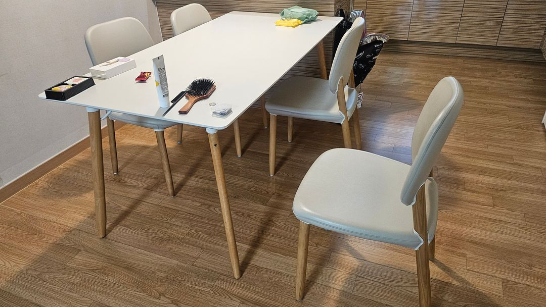 일룸 비비 의자 베이지 이미지