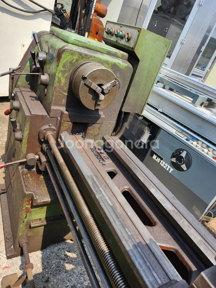 선반 범용선반기계 화천선반 WL-380B--2