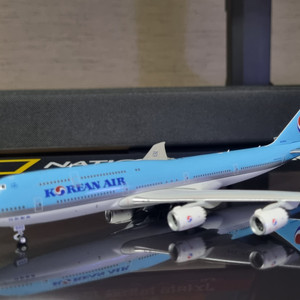 Korean Air B747-8i 1:400