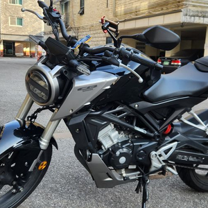 혼다 cb125r 2018년식 판매합니다