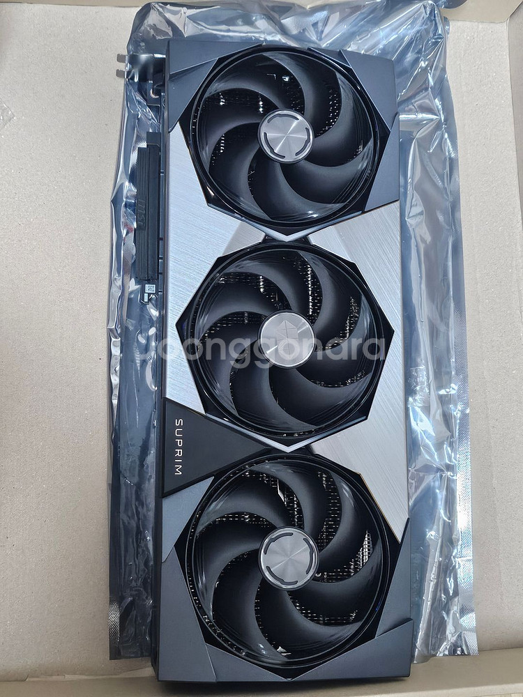 RTX 5090 슈프림 중고--0