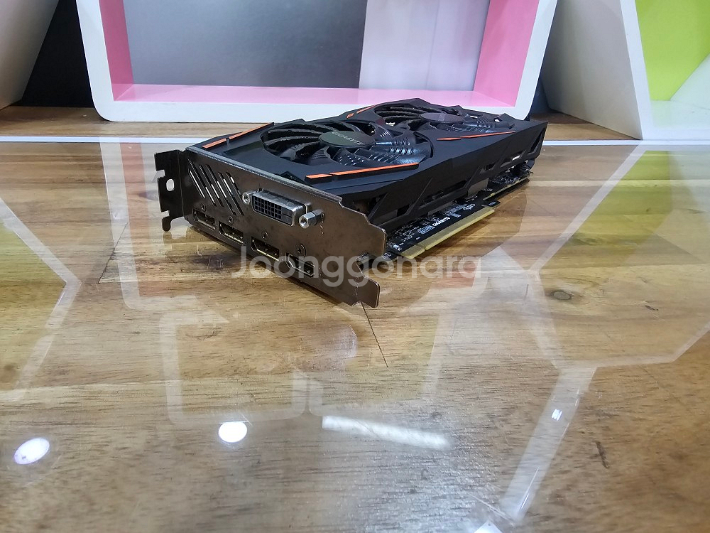 GIGABYTE 라데온 RX 570 판매합니다--1