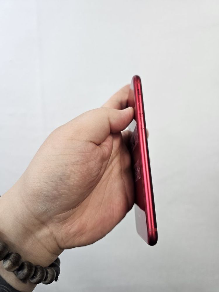 아이폰se3 128G A급 레드--3