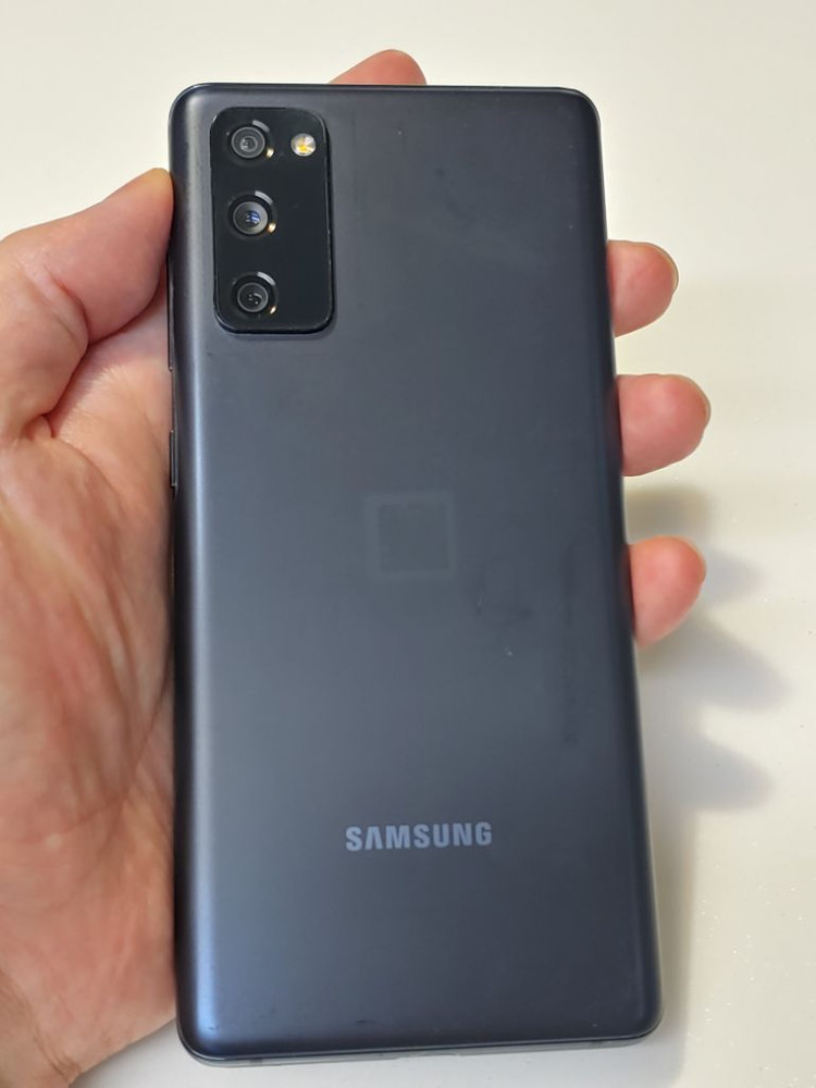 갤럭시 S20fe 네이비 13만--1