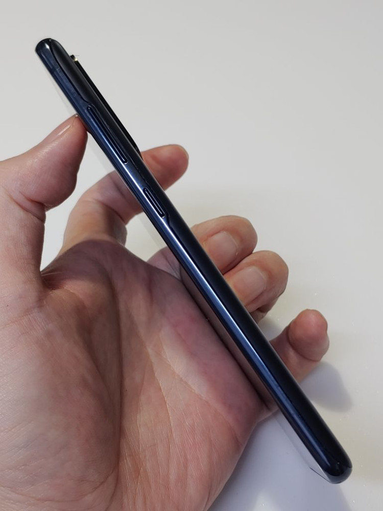 갤럭시 S20fe 네이비 13만--3