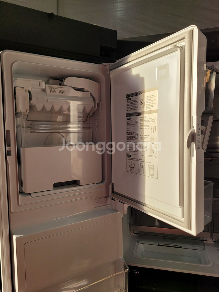 엘지 정수기냉장고 노크온매직스페이스 W824GBB482--8