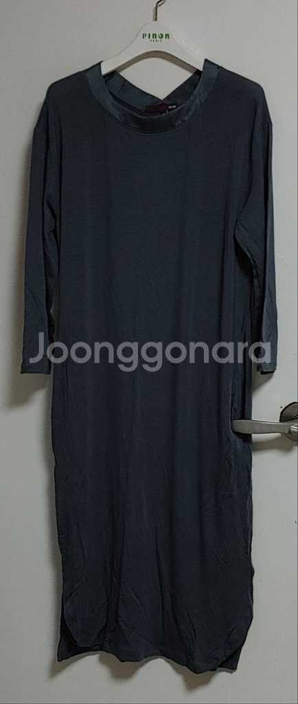 JAJU 폴리우레탄 재질 새원피스 77사이즈--0