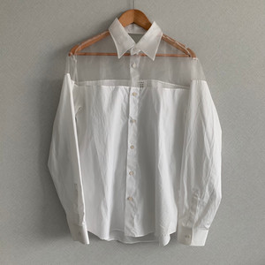 메종마르지엘라 유니크 시스루 숄더 셔츠