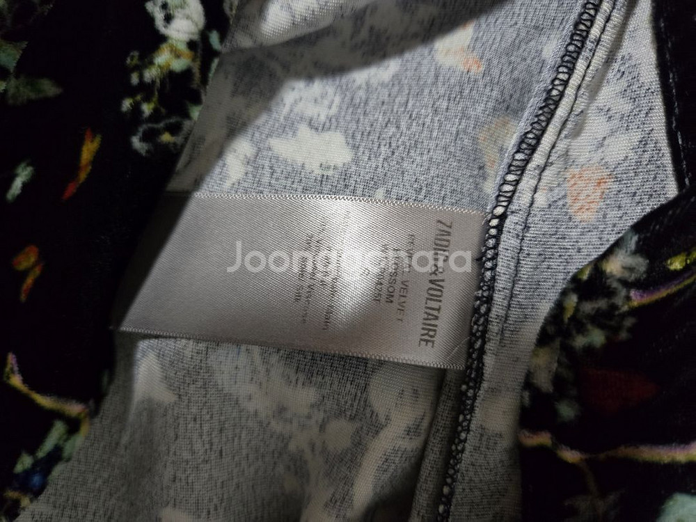 자딕앤볼테르 벨벳 원피스 판매합니다.--9