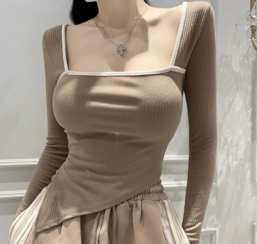 새상품) 봄신상 가격내려요 배색 스퀘어 골지 언발 트임