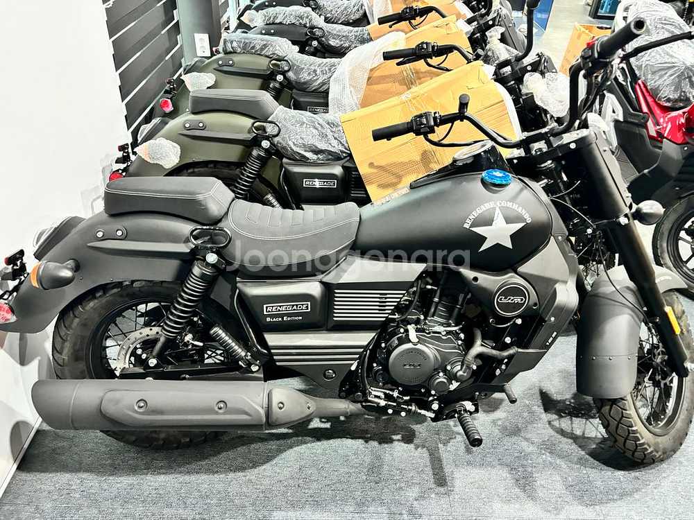 UM 레니게이드 코만도 125CC 오토바이--4