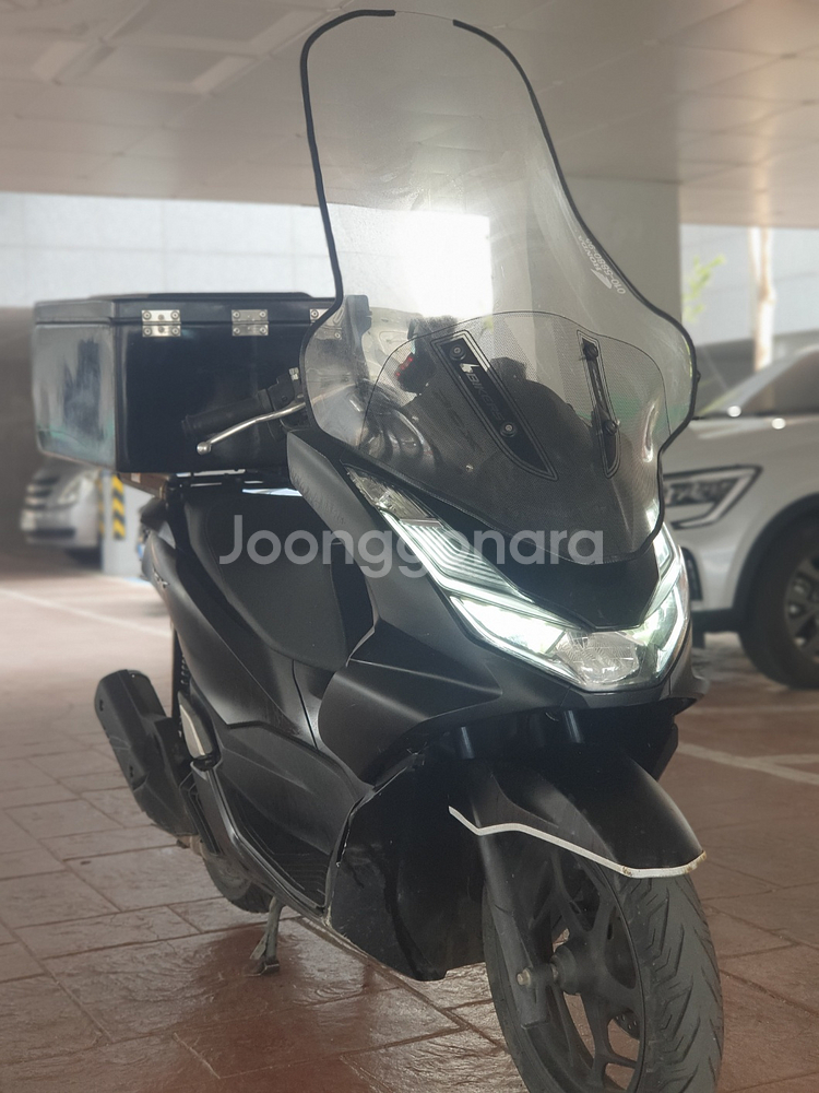 [혼다] Pcx 21년식 ABS 7만KM 롱스크린 블랙--2