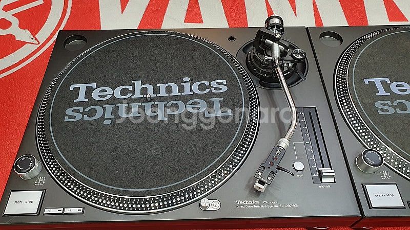 테크닉스SL-1200MK5턴테이블--1