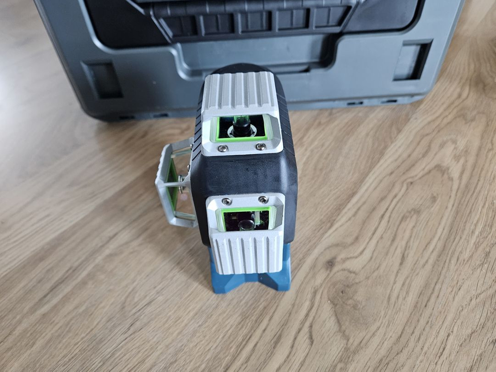 보쉬 레벨기 GLL3 80CG 그린 레이져 레벨기--2