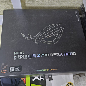 asus z790 dark hero 메인보드 팝니다