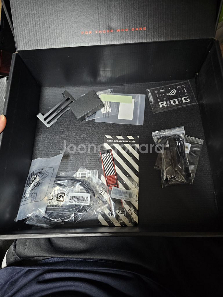 asus z790 dark hero 메인보드 팝니다--5
