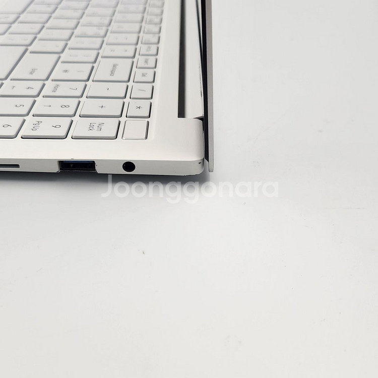 삼성 갤럭시북PRO 15인치 노트북 NT950XDX--8
