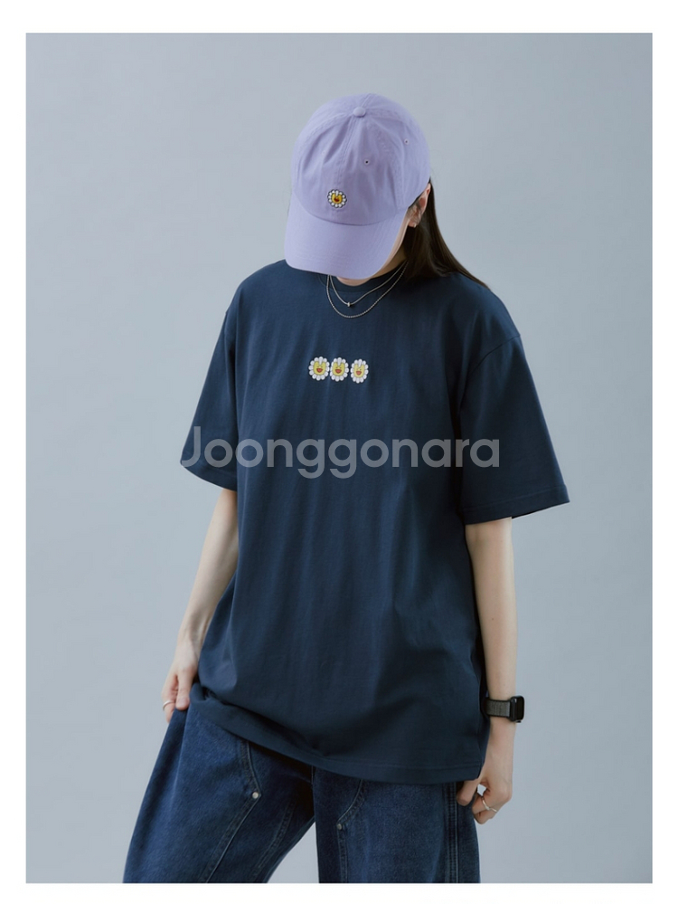 뉴진스 x 무라카미 다카시 콜라보 티셔츠 네이비 XL--0