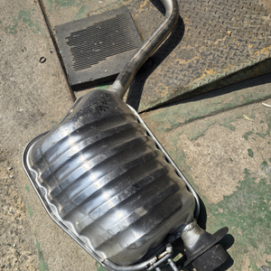 제네시스12년식3.8후머플러