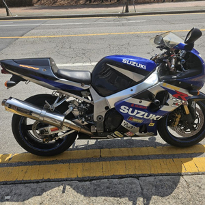 관리잘된2002년식 스즈키 r1000 판매합니다