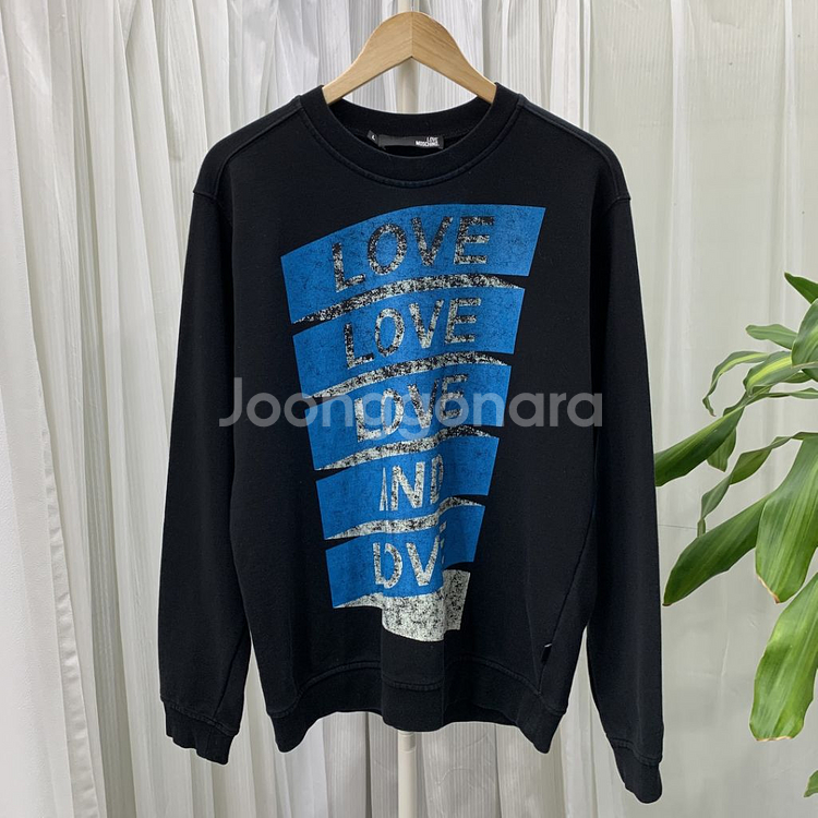 LOVE MOSCHINO 빈티지 프린트 맨투맨--0