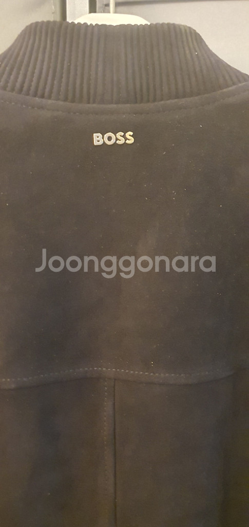 휴고보스 스웨이드 점퍼 팝니다--2
