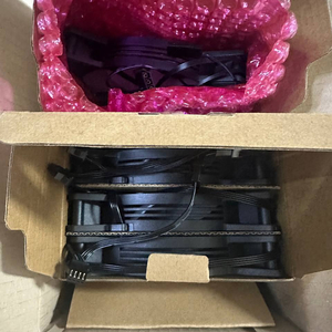 DLX21 번들 쿨링팬 140mm 4개 새제품 팝니다