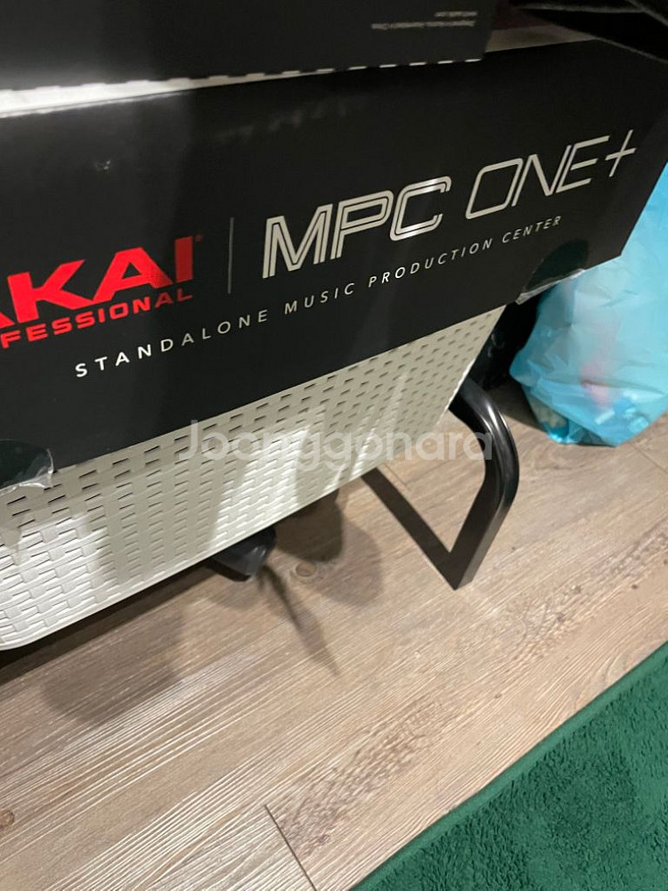아카이 MPC ONE+--2