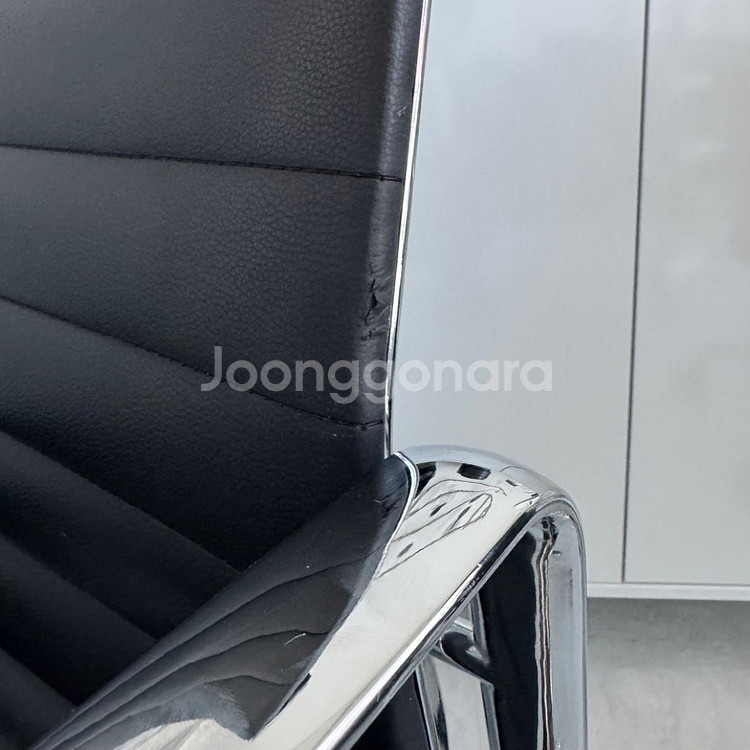 휘게 체어 임스 소프트 체어 미드 센추리 블랙--3