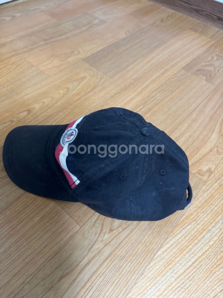 몽클레어 구형 레어 볼캡 모자 팝니다--4