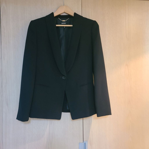 새상품 DKNY 블랙 자켓 55