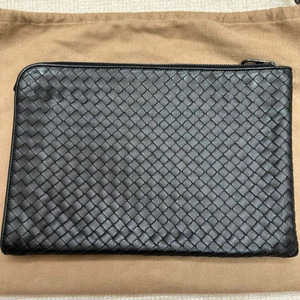 보테가베네타 클러치