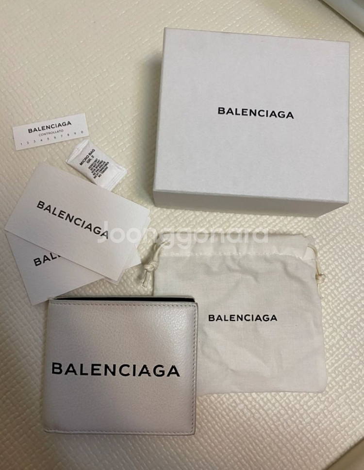 발렌시아가 남성지갑--4