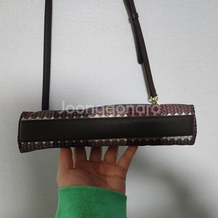 닥스 체크 소가죽 크로스백--6