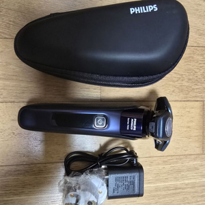 필립스 Series 7000 전기면도기 미사용 팝니다.