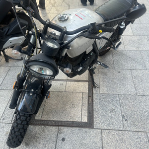 부케너125