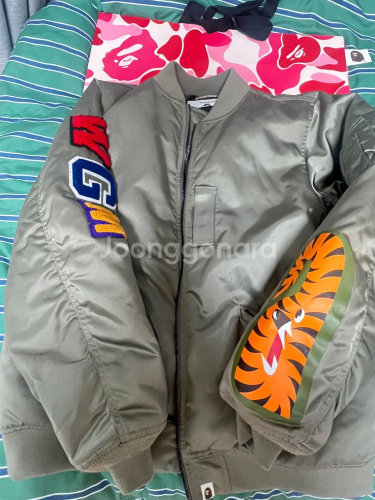 베이프 봄버 자켓 샤크 항공 점퍼 SHARK MA-1M--1