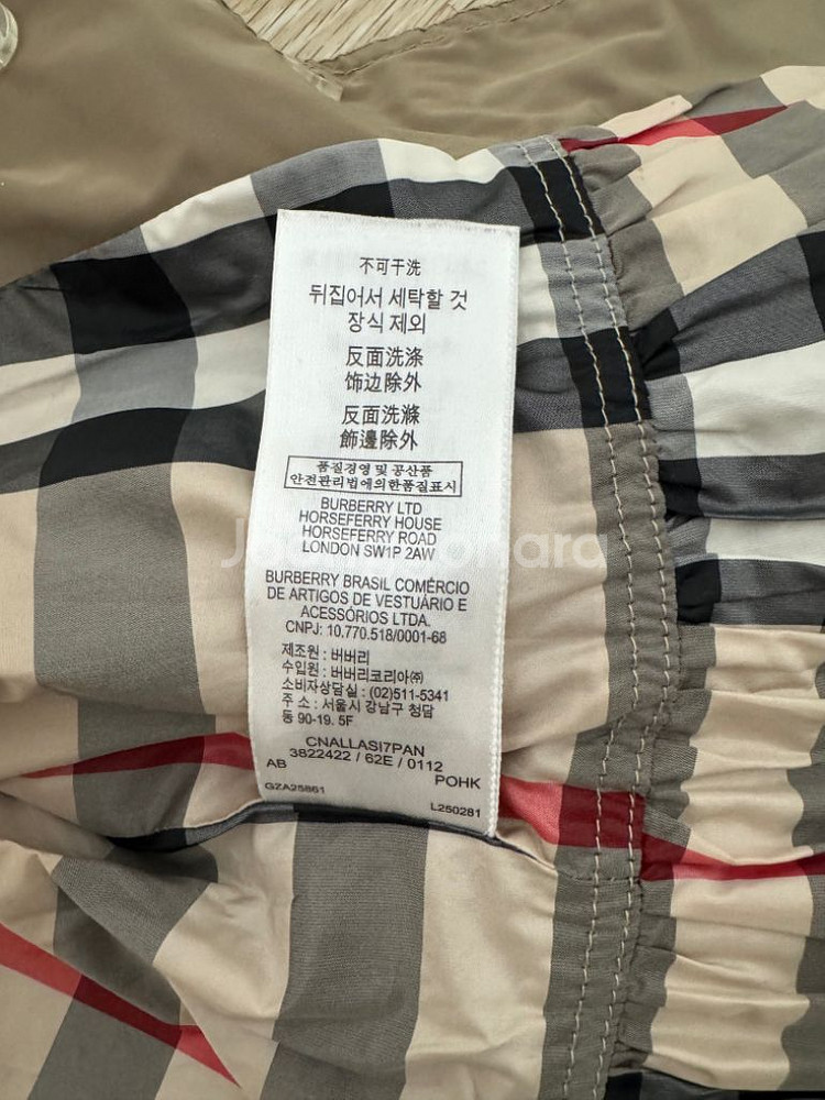버버리 칠드런 트렌치코트 4y 104cm 택배포함--3