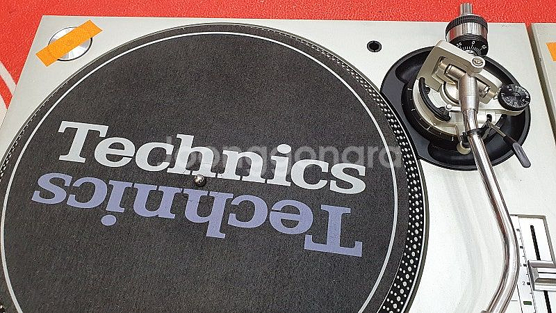 테크닉스SL-1200MK3D 턴테이블--3