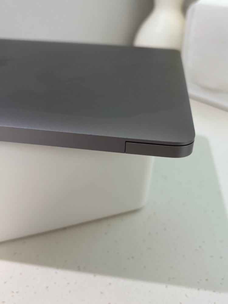 맥북에어 M1 중급형 16 256--6