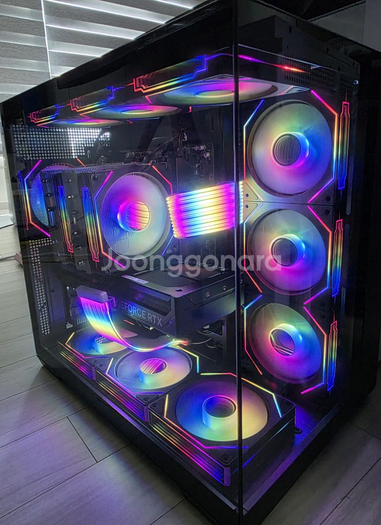 9800X3D 5070TI 본체 팝니다--1