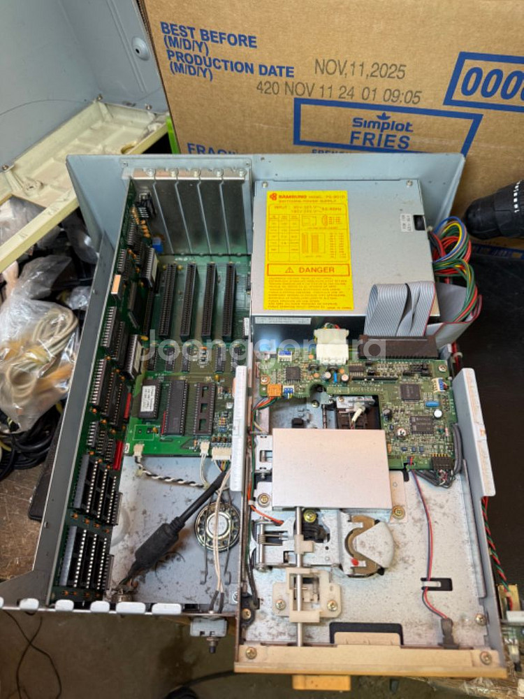 삼성 SPC-3100S(알라딘XT),컴퓨터+모니터--5