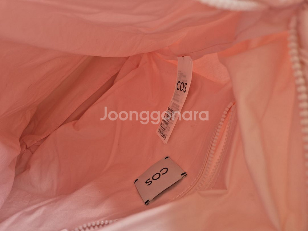 코스 미니 퀼티드 토트백 라이트 핑크--6