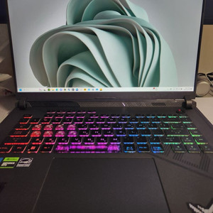 STRIX G16 4060노트북