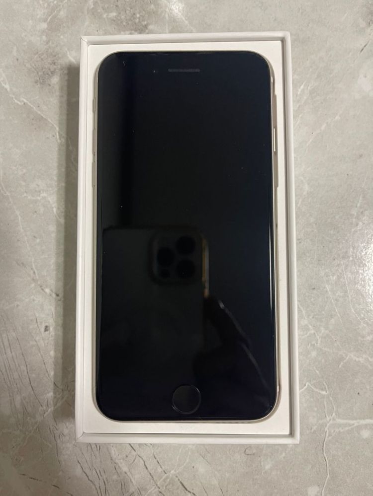 아이폰 SE3 256 스타라이트 S급 배터리 86%--0