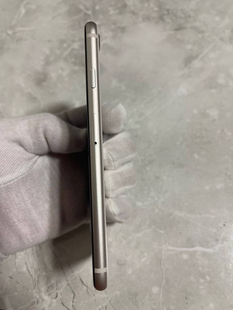 아이폰 SE3 256 스타라이트 S급 배터리 86%--5