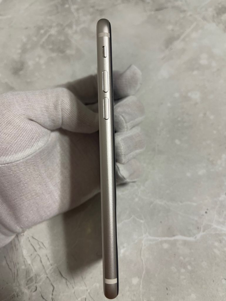 아이폰 SE3 256 스타라이트 S급 배터리 86%--3