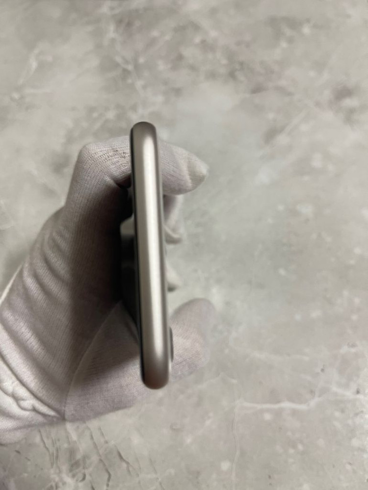 아이폰 SE3 256 스타라이트 S급 배터리 86%--6